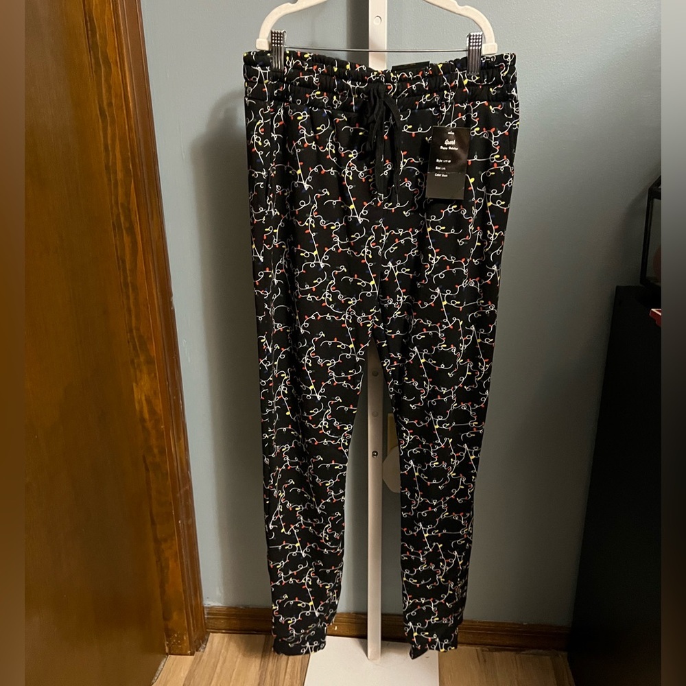 Spark Christmas Light Black Drawstring Joggers NWT